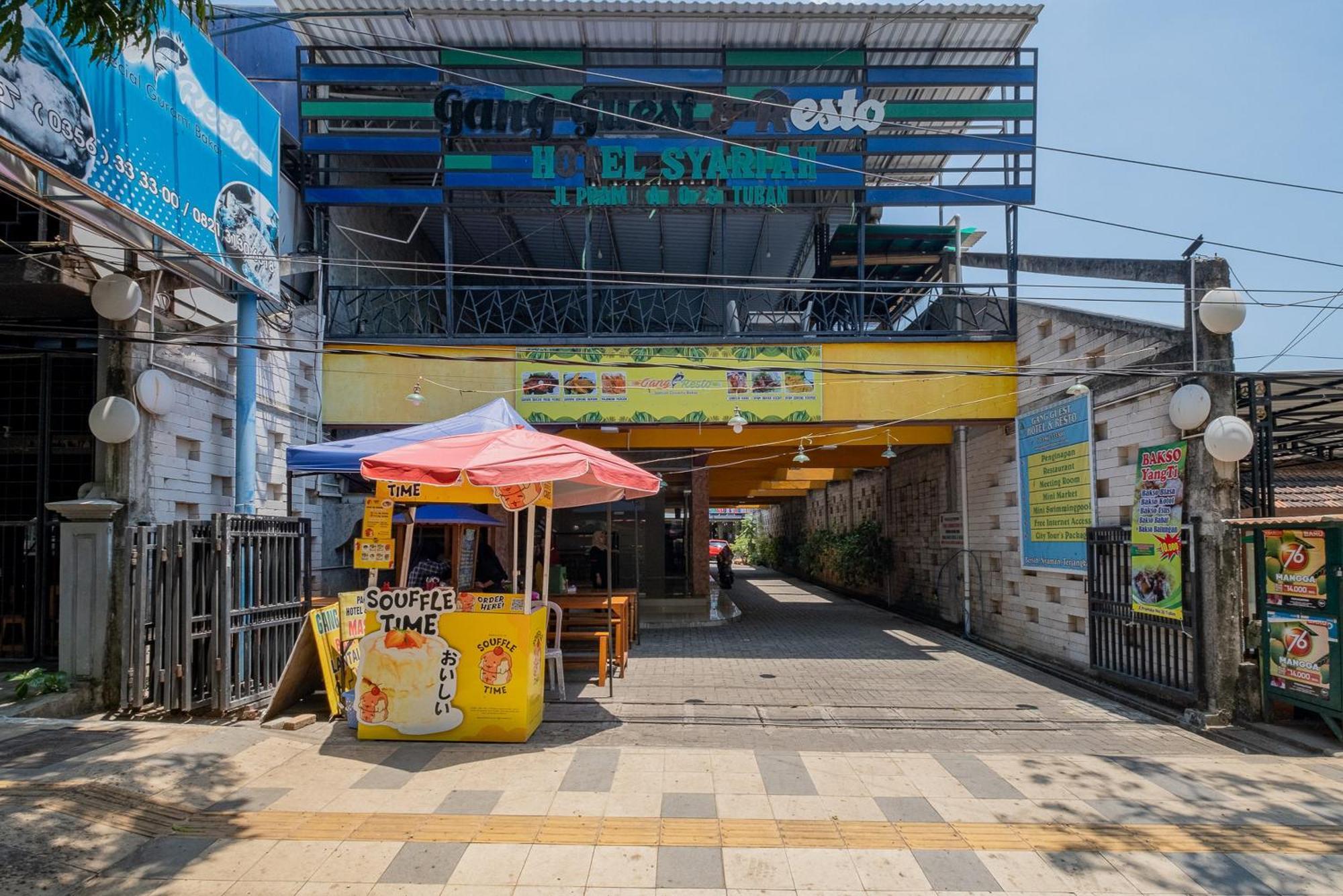Reddoorz Syariah At Jalan Sunan Giri Tuban Tuban  Экстерьер фото